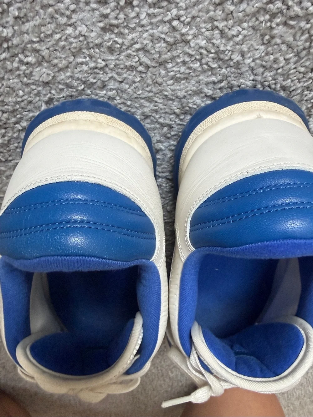 Gucci Cream & Royal Blue Leather Sneakers